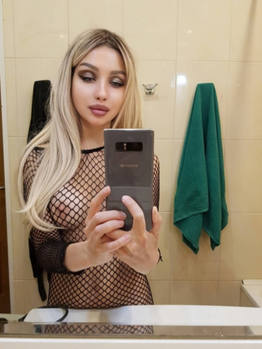 Проститутка Питера Лена Блондинка c 3 размером груди у метро Пролетарская Санкт-Петербург Фото-2